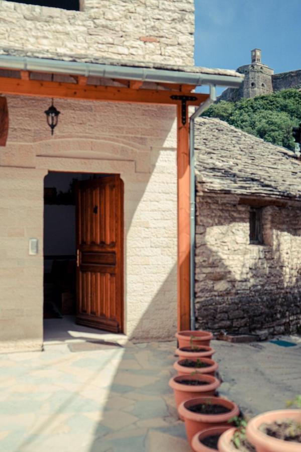 Cico Hostel &Private Room Gjirokastër Exterior foto